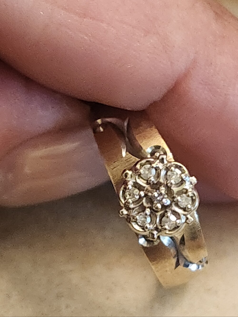 1970s GTR 10K Yellow Gold Natural Diamond Flower Cluster Wide Band Ring Size 7 - Picture 9 of 14